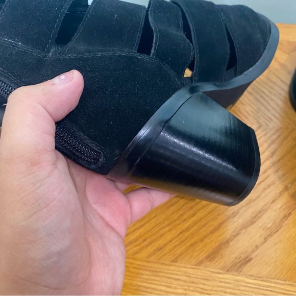 Jeffrey Campbell Caceres Buckle Suede Black Booties Sz 8 - Picture 8 of 13